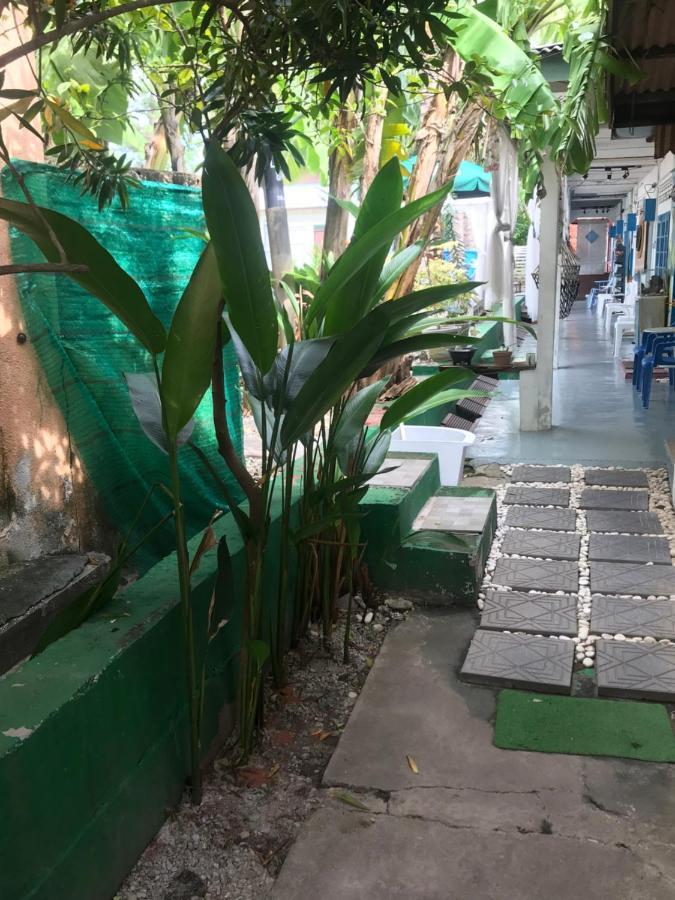 Dar Yasmine Motel Pantai Cenang  Exterior foto
